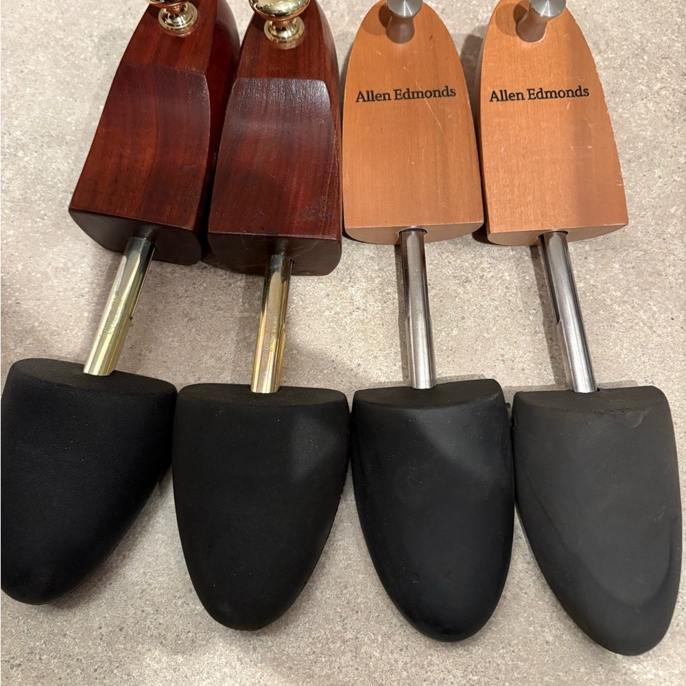 Allen Edmonds Black and Rochester Shoe Trees size small